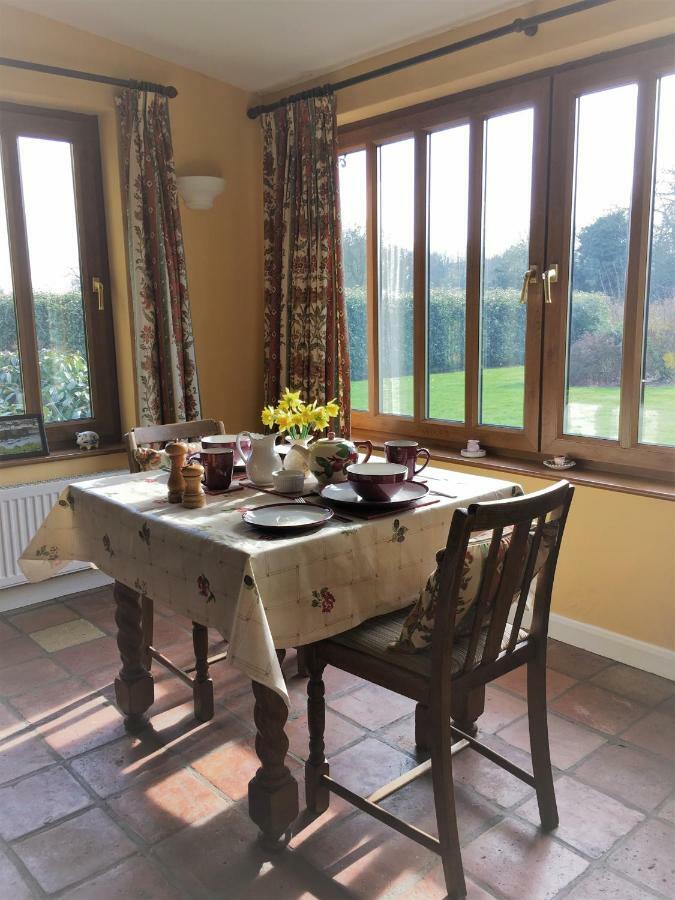 Wood Farm Kerdiston Bed & Breakfast Reepham  Exterior photo